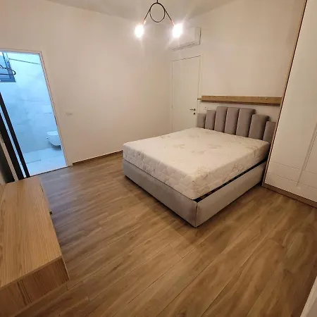 Apartment Newborn *